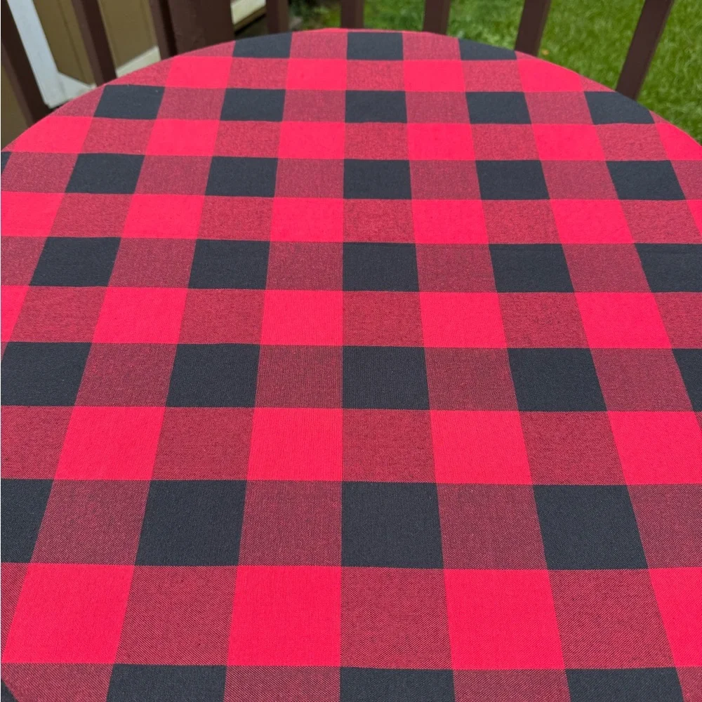 Holiday Time Red‎ and Black Buffalo Plaid Round Fabric Tablecloth 70